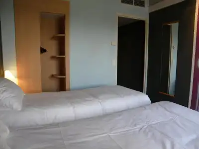 Royal Beach Resort & Spa - 4