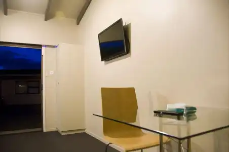 Middlemore Motel - 2