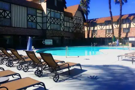 Anaheim Majestic Garden - 14