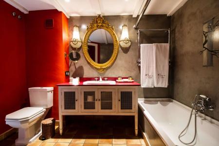 Hacienda de Abajo - Adults Only - 9
