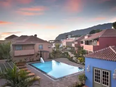 Hacienda de Abajo - Adults Only - 40