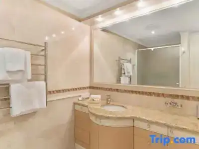 The Peninsula Riverside Serviced Apartments - 172