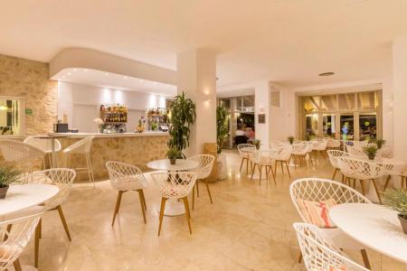 ApartHoum Plaza Son Rigo - 32