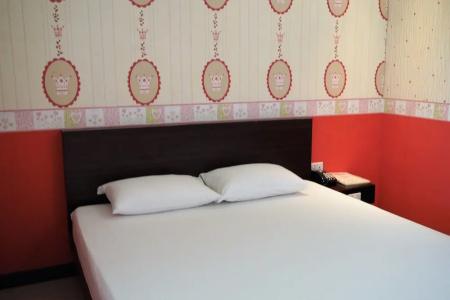 Honey Inn - 77