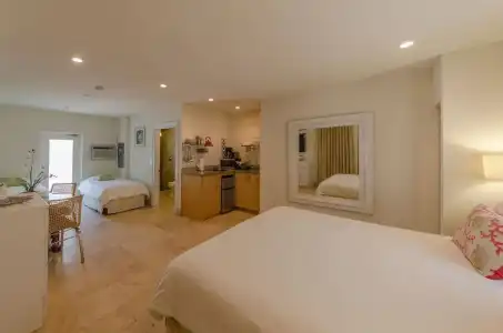 Seacrest - 5