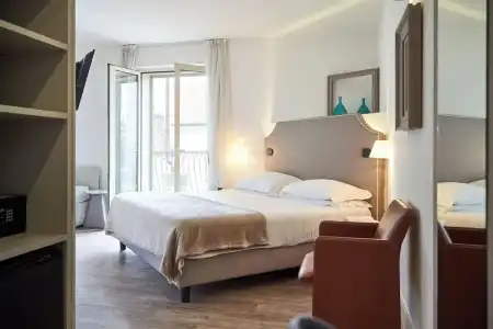 Al Campanile - Luxury Suites & Apartments - 63