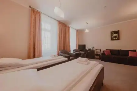 Cesarski - 36