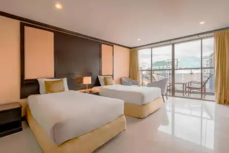 Mike Beach Resort Pattaya - 24