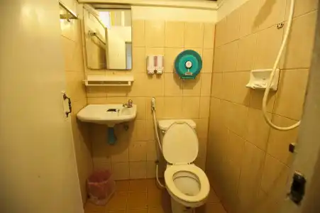 October Hostel - 6