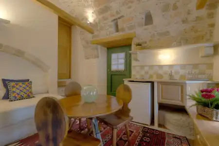 Ritsos Guesthouse - 14