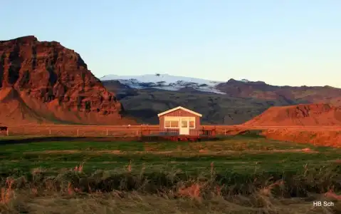 South Iceland Guesthouse - 32