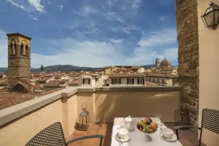 Residenza d'Epoca Antica Torre di Via Tornabuoni - 31