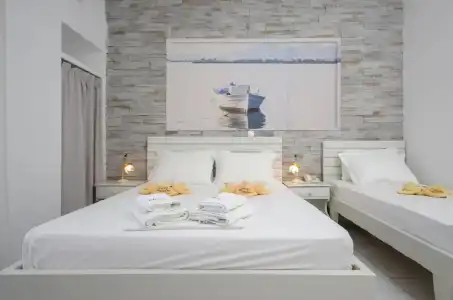 Dimitra - 42