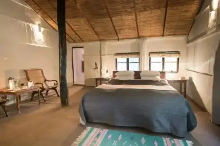 Tiger Tops Tharu Lodge - 2