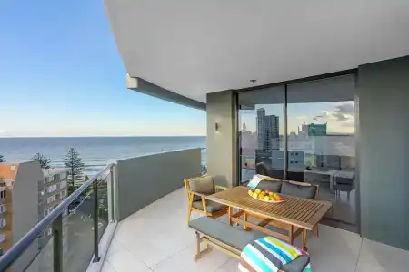 Ambience on Burleigh Beach - 88