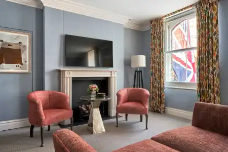 Charlotte Street, Firmdales - 45