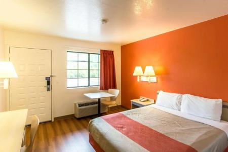 Motel 6 Redding, CA - North - 3