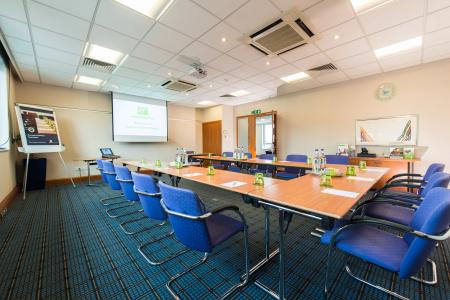 Holiday Inn Edinburgh Zoo by IHG - 41