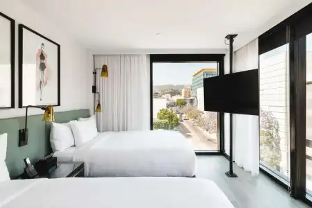 The Godfrey Hollywood - 4