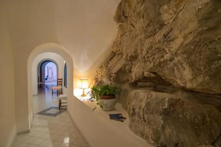 Grand Tritone - 11