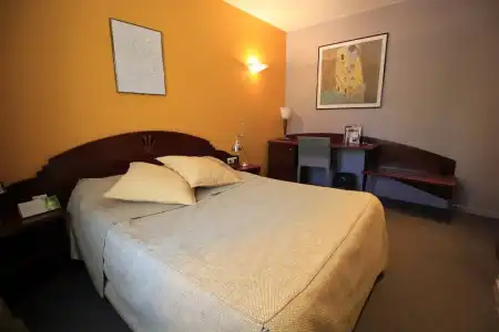 Hôtel Saint Christophe Aix en Provence Centre Ville - 165
