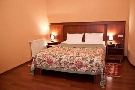 Aristocrat - 2