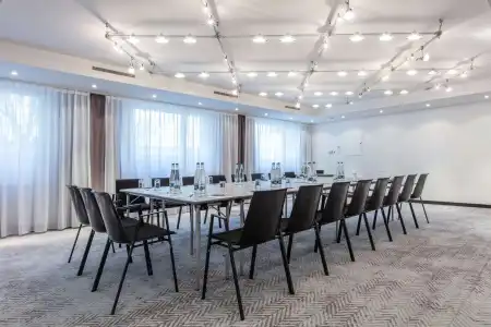 Radisson Blu, - 18