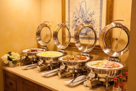 Best Western Plus Sunset Plaza - 11