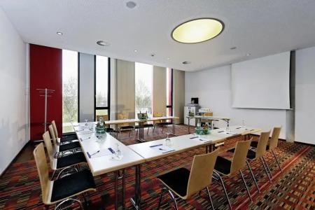 Hampton by Hilton Kaiserslautern - 13