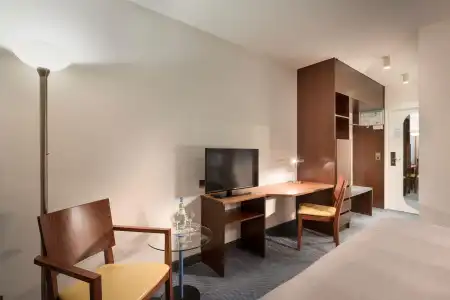 Ramada by Wyndham - 2