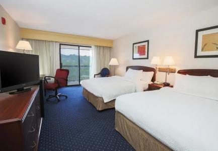 Courtyard Topeka - 3