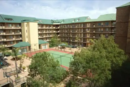 Windsor Apartments - 4