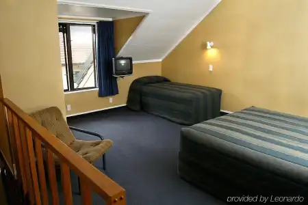 Rose City Motel - 17