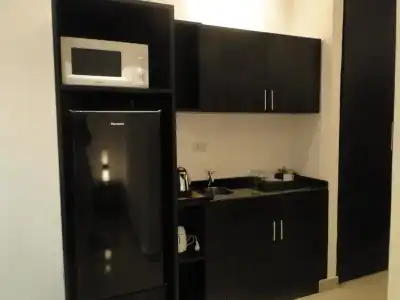 East Suites - 95