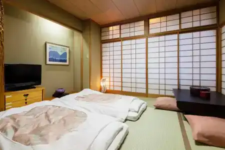 Yamatoya Honten - 52