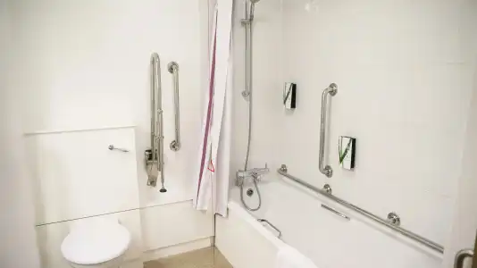 Premier Inn London Putney Bridge - 13