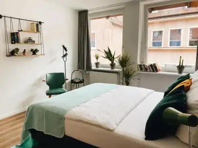 Melter & Apartments - a Neighborhood - 79