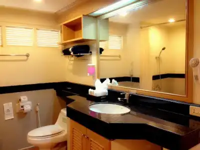 Horizon Patong Beach Resort & Spa - 5