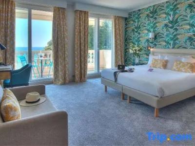 Mercure Nice Marche aux Fleurs - 86