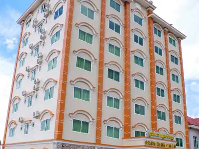 Golden Star Inn - 0