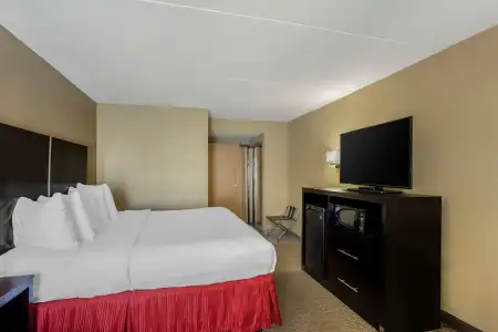 Best Western Harrisburg North - 3