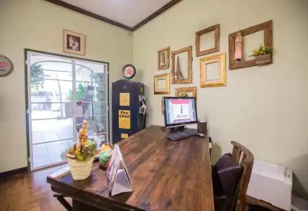 iRoom Boutique House - 12