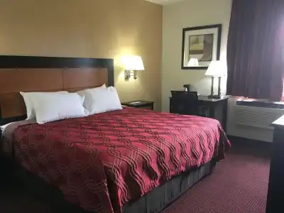 Americas Best Value Inn Omaha - 5