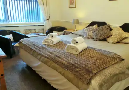 Chester House Guest House - 4