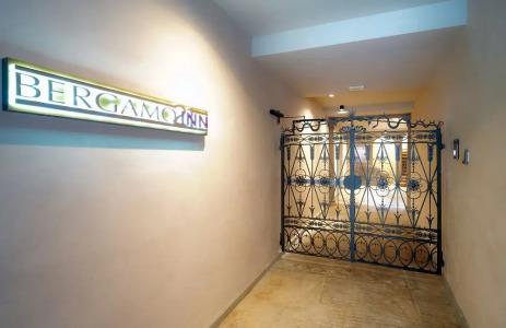 Bergamo Inn 21 - 0