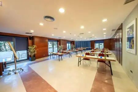Best Western Mediterraneo - 19