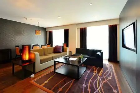 Radisson Suites Bangkok Sukhumvit - 14