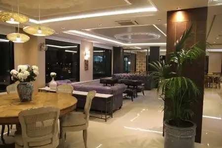 K Suites - 14