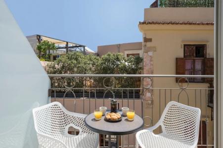 Veneri Boutique Suites - 12