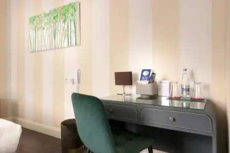 Best Western Brittany - 78